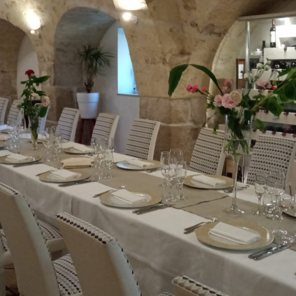 Tavolata nella sala a volte